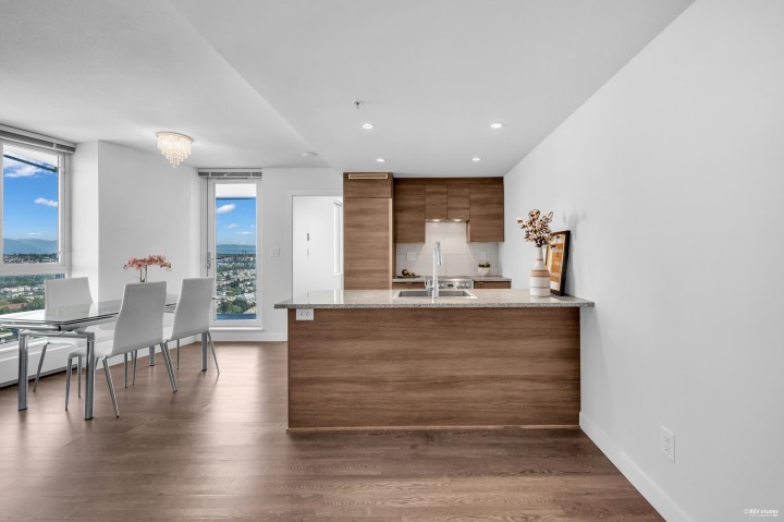 Photo 7 at 3207 - 488 Sw Marine Drive, Marpole, Vancouver West