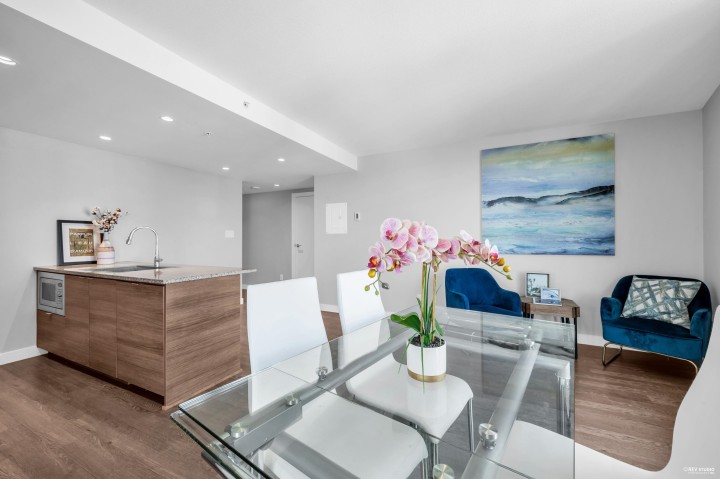 Photo 4 at 3207 - 488 Sw Marine Drive, Marpole, Vancouver West