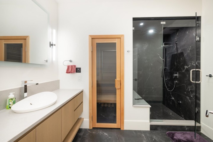 Photo 23 at 392 Ventura Crescent, Upper Delbrook, North Vancouver