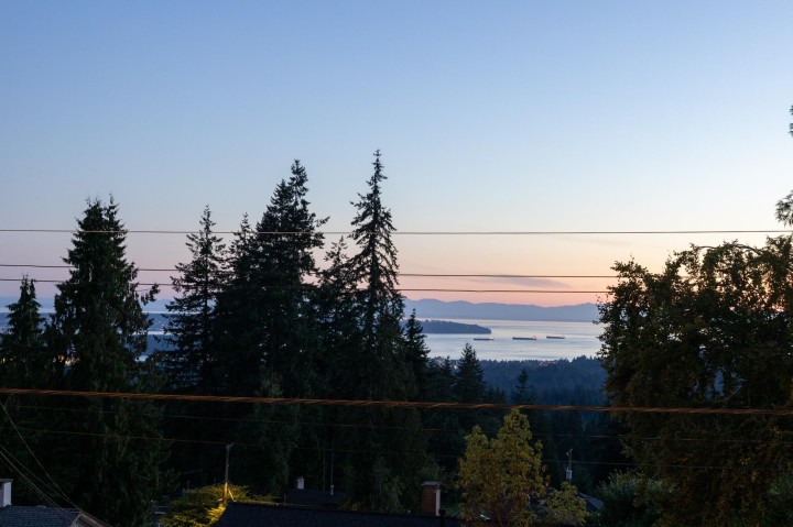 Photo 13 at 392 Ventura Crescent, Upper Delbrook, North Vancouver