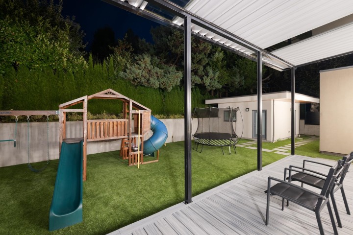 Photo 17 at 392 Ventura Crescent, Upper Delbrook, North Vancouver