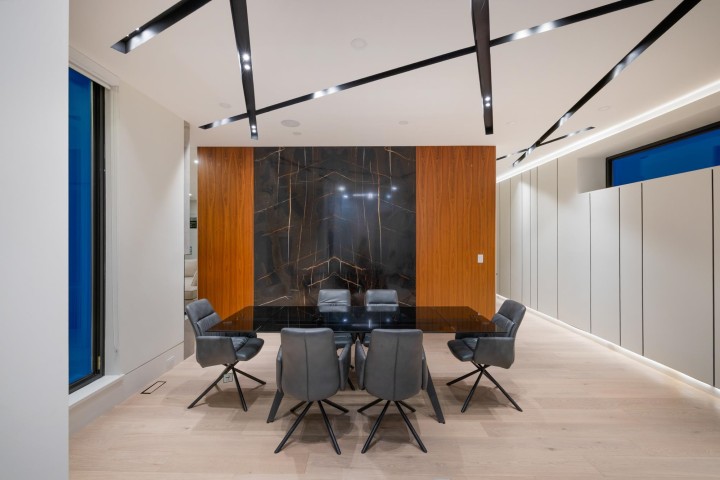 Photo 16 at 392 Ventura Crescent, Upper Delbrook, North Vancouver