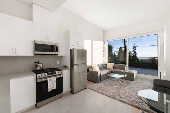 Photo 30 at 392 Ventura Crescent, Upper Delbrook, North Vancouver