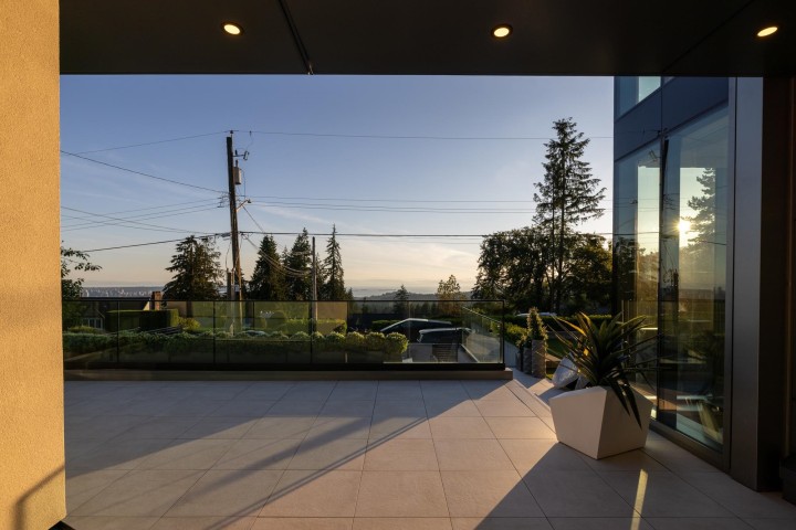 Photo 33 at 392 Ventura Crescent, Upper Delbrook, North Vancouver