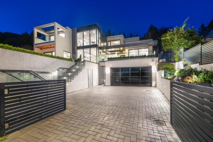 Photo 14 at 392 Ventura Crescent, Upper Delbrook, North Vancouver