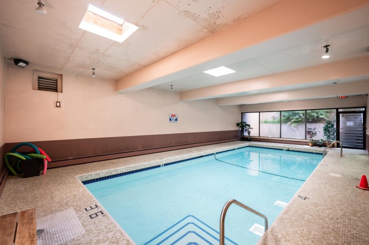 Photo 26 at L1 - 555 13th Street, Ambleside, West Vancouver