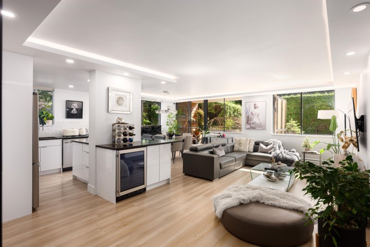 Photo 1 at L1 - 555 13th Street, Ambleside, West Vancouver