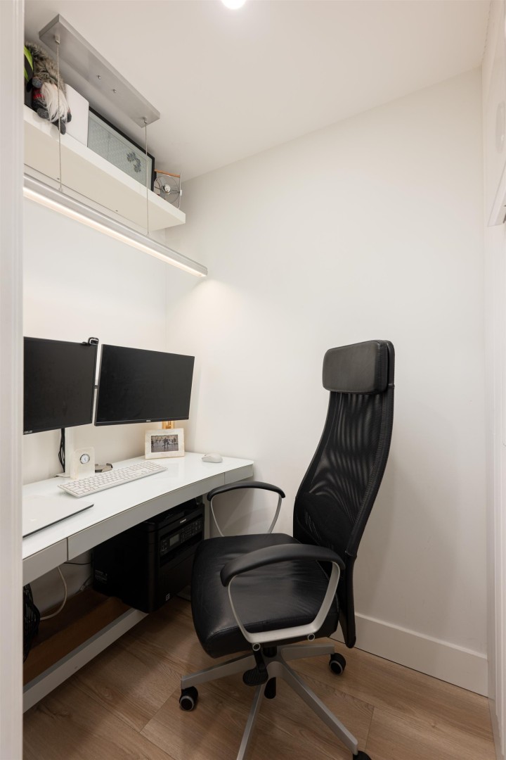 Photo 19 at L1 - 555 13th Street, Ambleside, West Vancouver