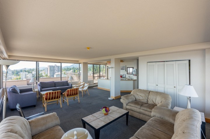 Photo 29 at L1 - 555 13th Street, Ambleside, West Vancouver