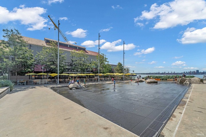 Photo 22 at 505 - 118 Carrie Cates Court, Lower Lonsdale, North Vancouver