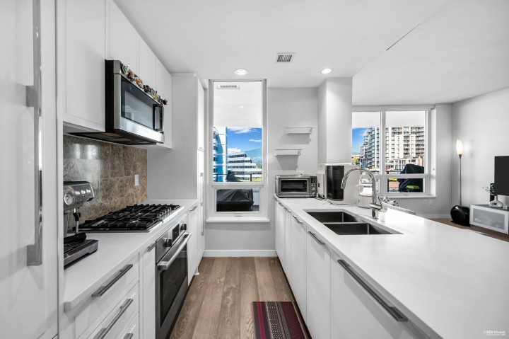 Photo 8 at 505 - 118 Carrie Cates Court, Lower Lonsdale, North Vancouver