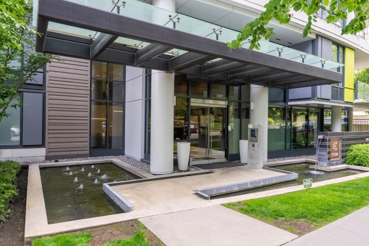 Photo 3 at 605 - 3487 Binning Road, University VW, Vancouver West