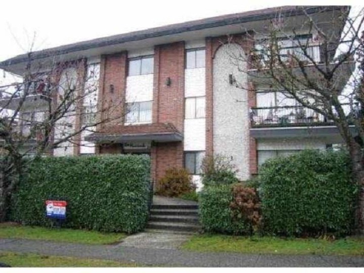 Photo 1 at 103 - 214 E 15th Street, Central Lonsdale, North Vancouver