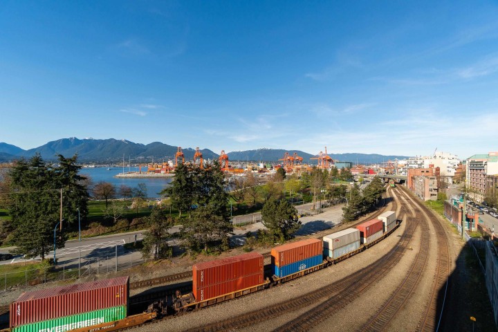 Photo 20 at 304 - 41 Alexander Street, Downtown VE, Vancouver East