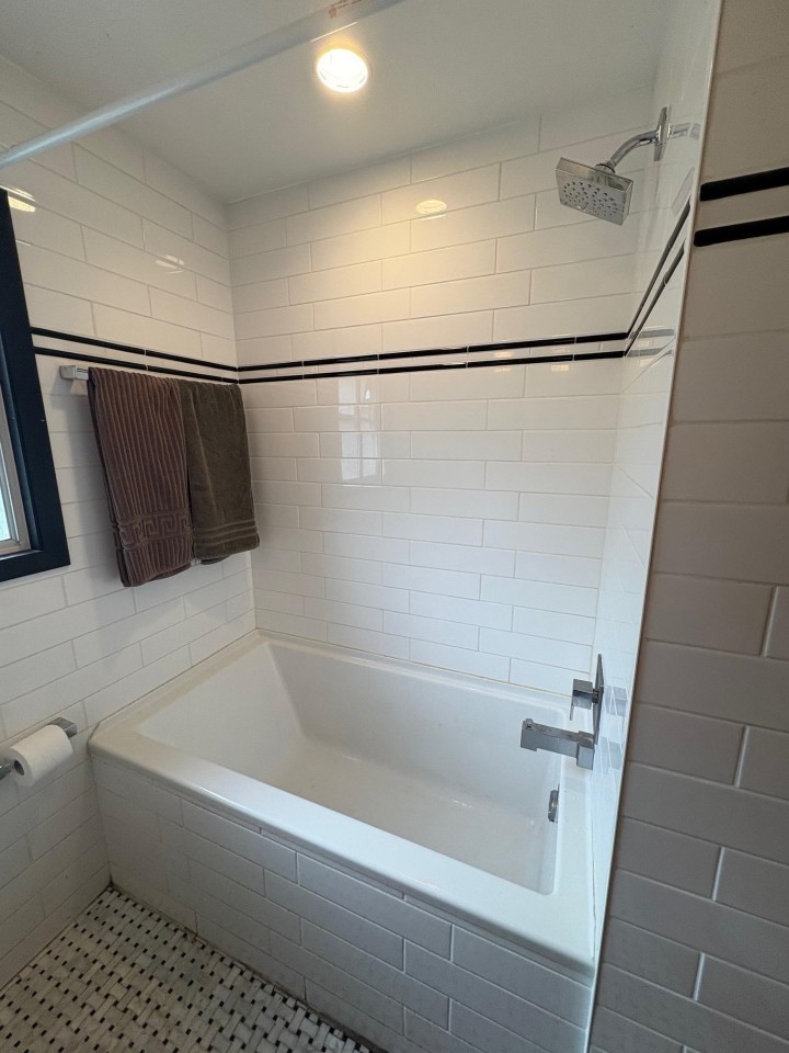 Photo 12 at 2274 Mclean Drive, Grandview Woodland, Vancouver East