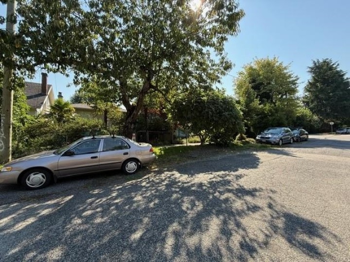 Photo 20 at 2274 Mclean Drive, Grandview Woodland, Vancouver East