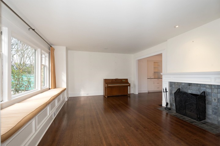 Photo 2 at 3533 W 20th Avenue, Dunbar, Vancouver West