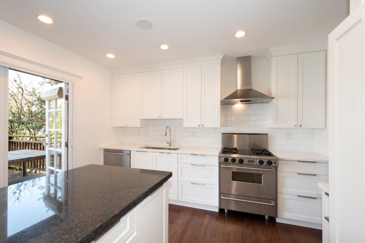 Photo 9 at 3533 W 20th Avenue, Dunbar, Vancouver West