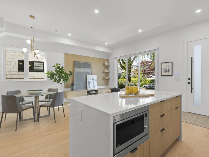 Photo 18 at 1 - 4422 W 6th Avenue, Point Grey, Vancouver West