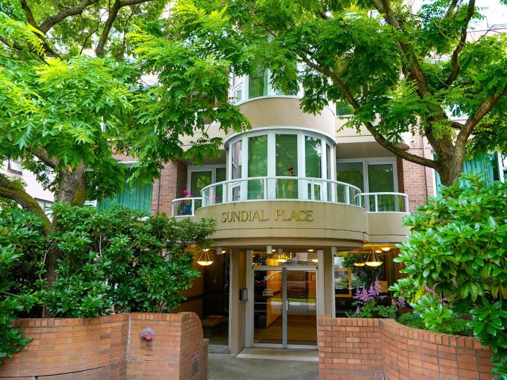 Photo 2 at 101 - 1845 Robson Street, West End VW, Vancouver West