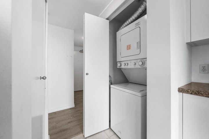 Photo 13 at 1709 - 438 Seymour Street, Downtown VW, Vancouver West