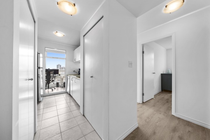 Photo 12 at 1709 - 438 Seymour Street, Downtown VW, Vancouver West