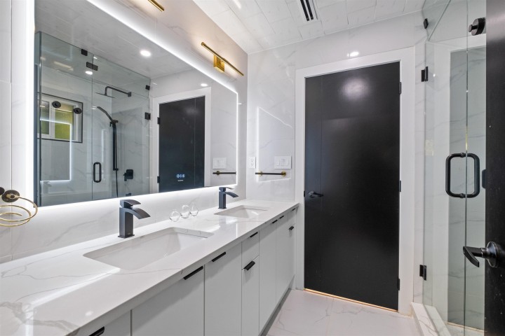 Photo 15 at 3812 Dalkeith Drive, Upper Lonsdale, North Vancouver