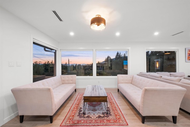 Photo 11 at 3812 Dalkeith Drive, Upper Lonsdale, North Vancouver