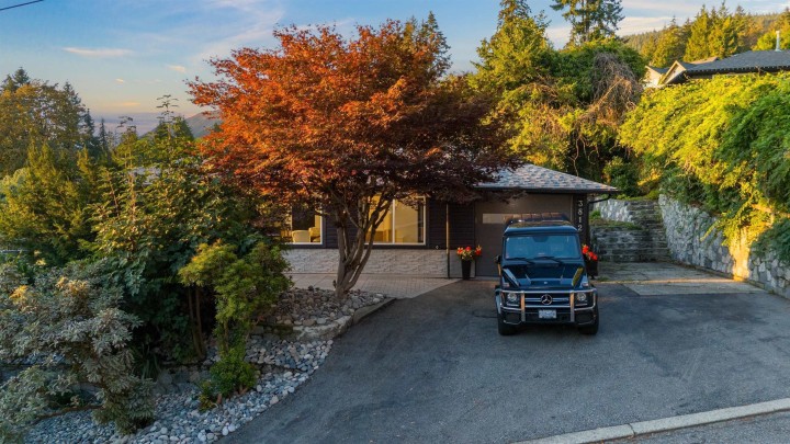 Photo 21 at 3812 Dalkeith Drive, Upper Lonsdale, North Vancouver