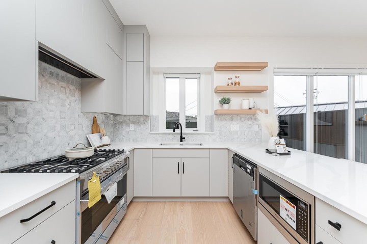 Photo 6 at 2 - 2837 Oliver Crescent, Arbutus, Vancouver West