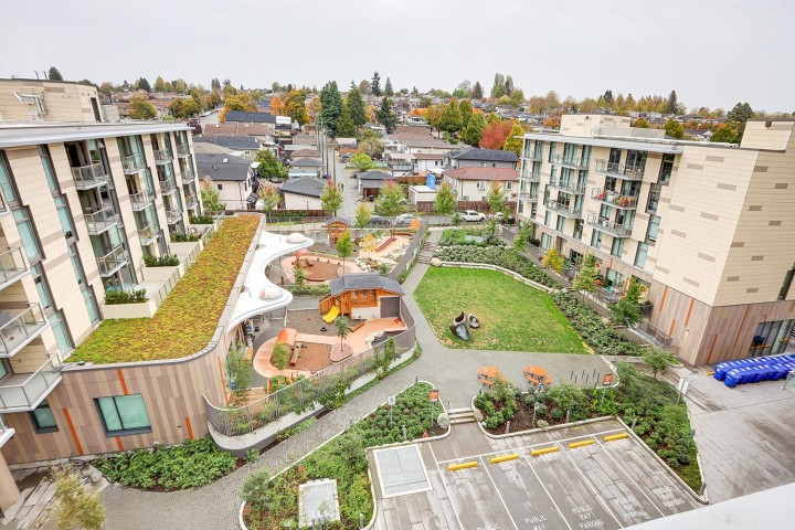 Photo 23 at 403 - 8181 Chester Street, South Vancouver, Vancouver East