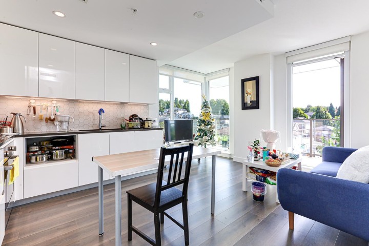 Photo 3 at 403 - 8181 Chester Street, South Vancouver, Vancouver East