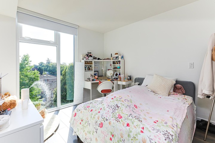 Photo 10 at 403 - 8181 Chester Street, South Vancouver, Vancouver East