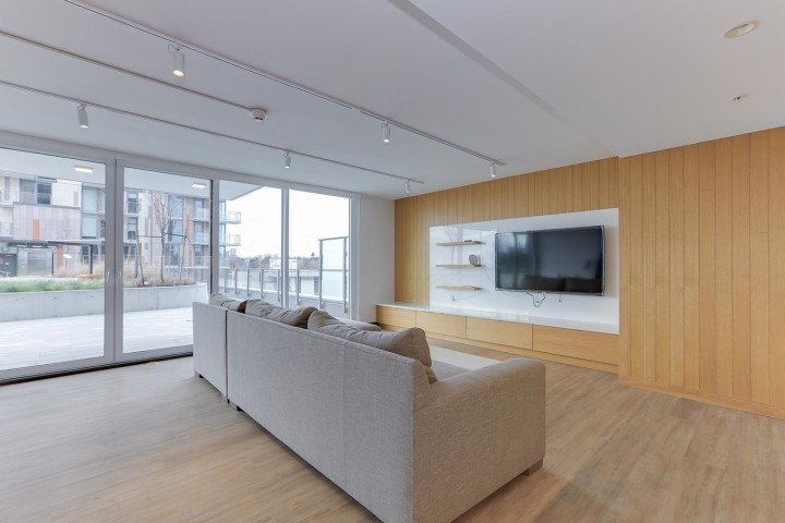 Photo 21 at 403 - 8181 Chester Street, South Vancouver, Vancouver East