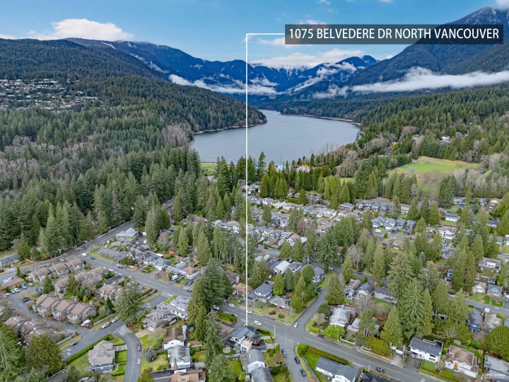 Photo 2 at 1075 Belvedere Drive, Canyon Heights NV, North Vancouver