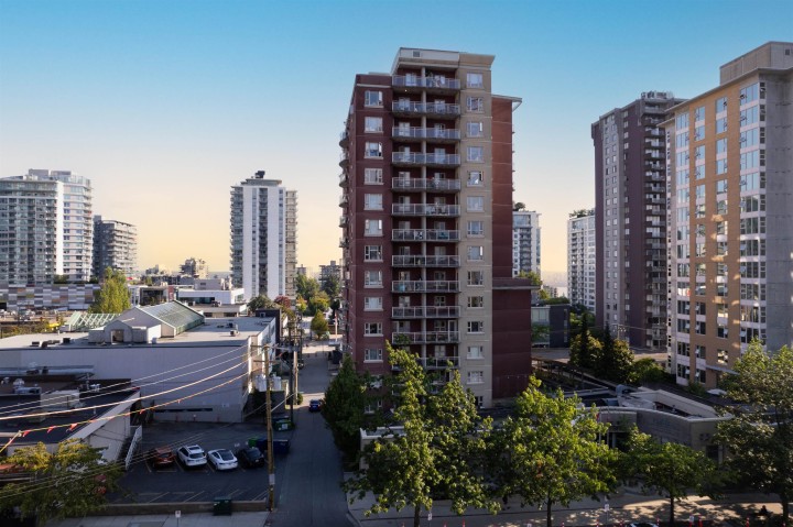 Photo 25 at 1604 - 121 W 15th Street, Central Lonsdale, North Vancouver