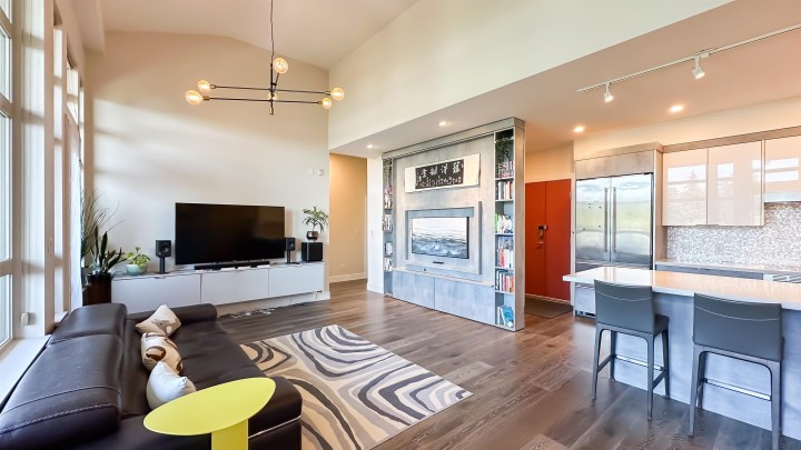 Photo 1 at 506 - 3602 Aldercrest Drive, Roche Point, North Vancouver