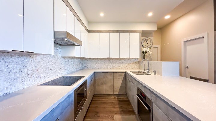 Photo 10 at 506 - 3602 Aldercrest Drive, Roche Point, North Vancouver