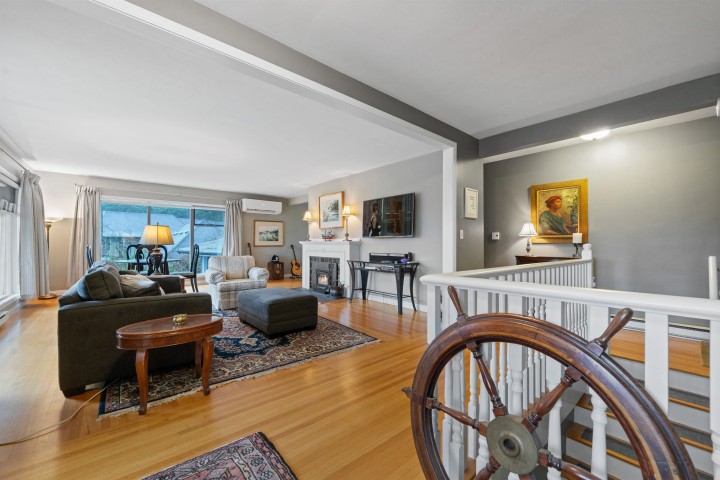 Photo 9 at 385 Stevens Drive, British Properties, West Vancouver