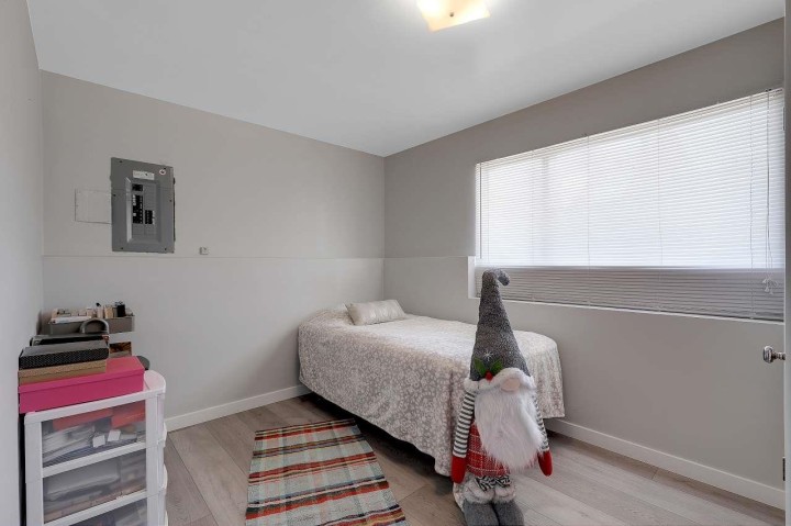 Photo 23 at 203 E 26th Street, Upper Lonsdale, North Vancouver