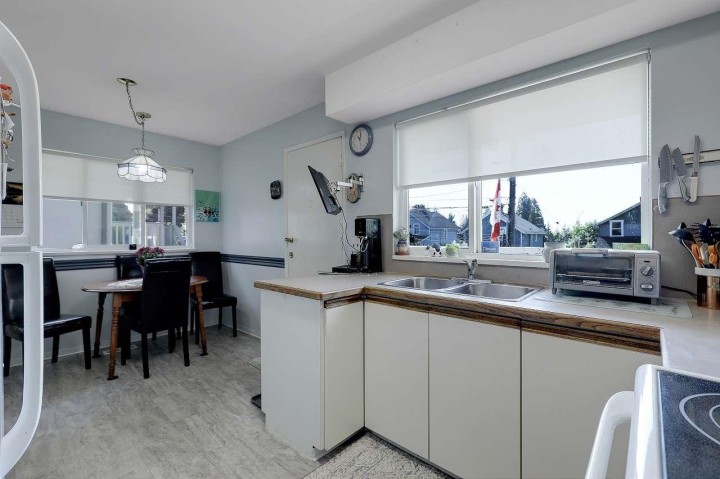 Photo 6 at 203 E 26th Street, Upper Lonsdale, North Vancouver