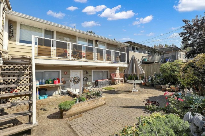 Photo 32 at 203 E 26th Street, Upper Lonsdale, North Vancouver