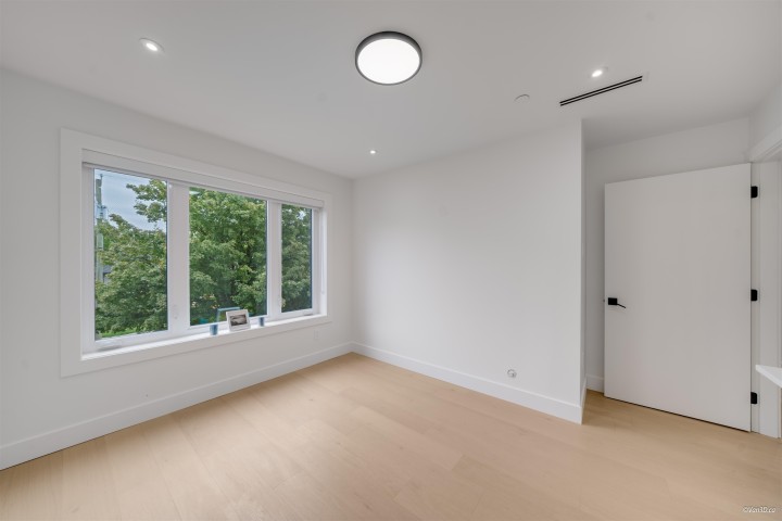 Photo 27 at 1 - 4463 Walden Street, Main, Vancouver East