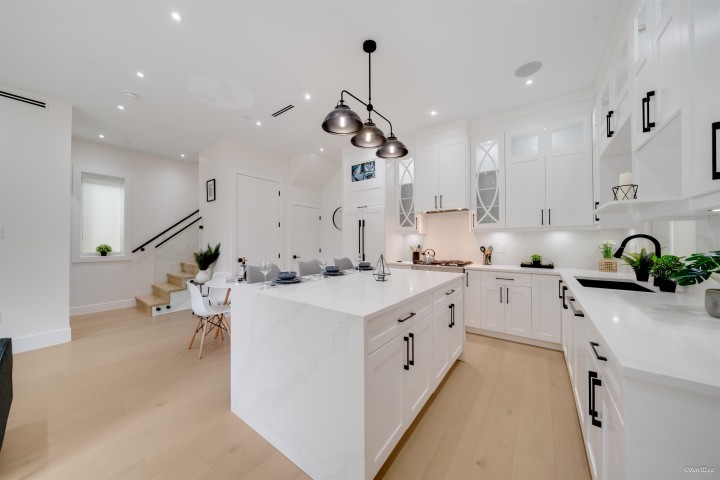 Photo 15 at 1 - 4463 Walden Street, Main, Vancouver East