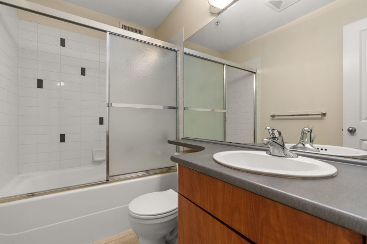 Photo 20 at 417 - 7089 Mont Royal Square, Champlain Heights, Vancouver East