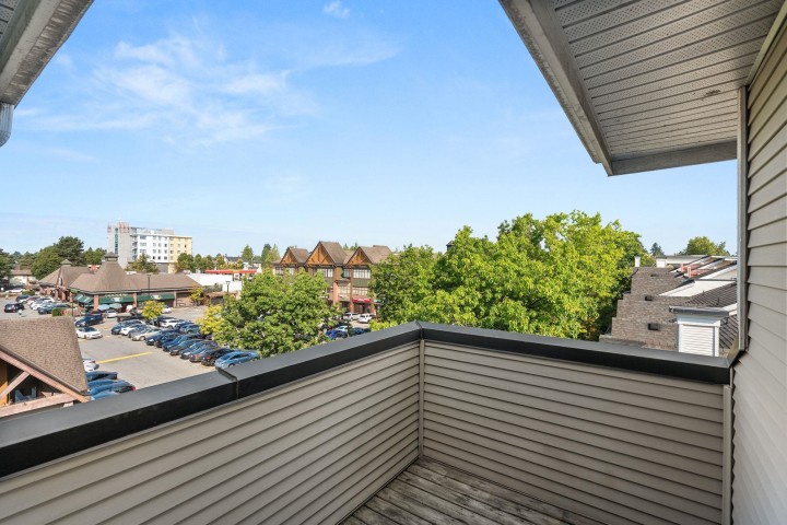 Photo 24 at 417 - 7089 Mont Royal Square, Champlain Heights, Vancouver East