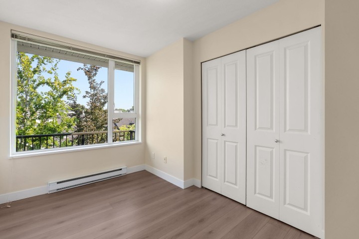 Photo 18 at 417 - 7089 Mont Royal Square, Champlain Heights, Vancouver East