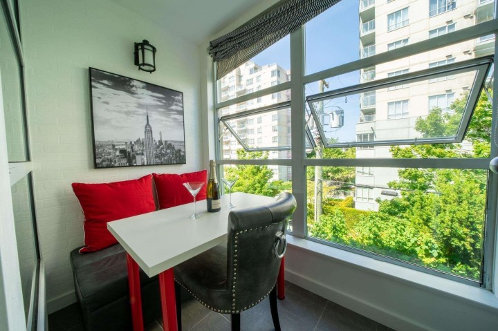 Photo 7 at 207 - 5025 Joyce Street, Collingwood VE, Vancouver East