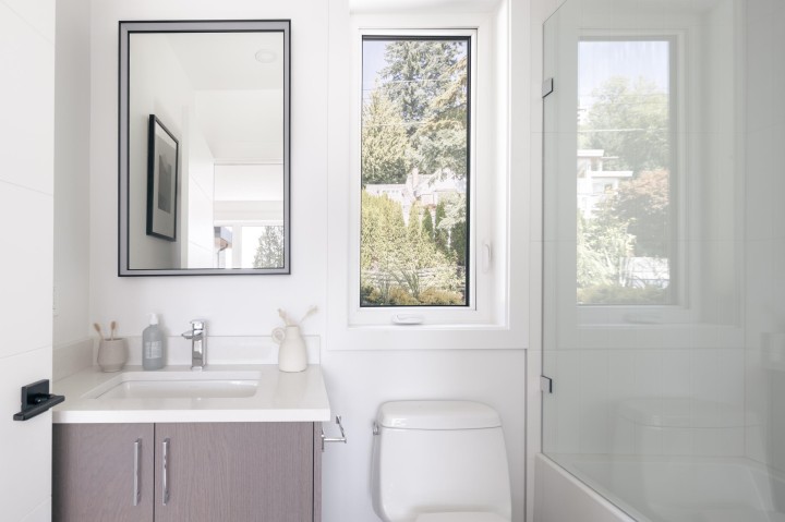 Photo 13 at 3180 Benbow Road, Westmount WV, West Vancouver