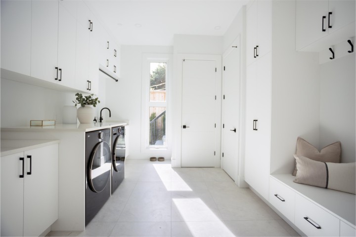 Photo 11 at 3180 Benbow Road, Westmount WV, West Vancouver